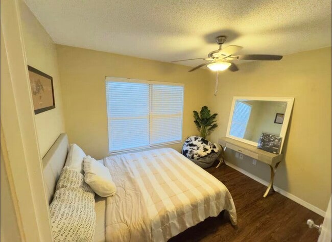 Building Photo - 108 Lacosta Ln