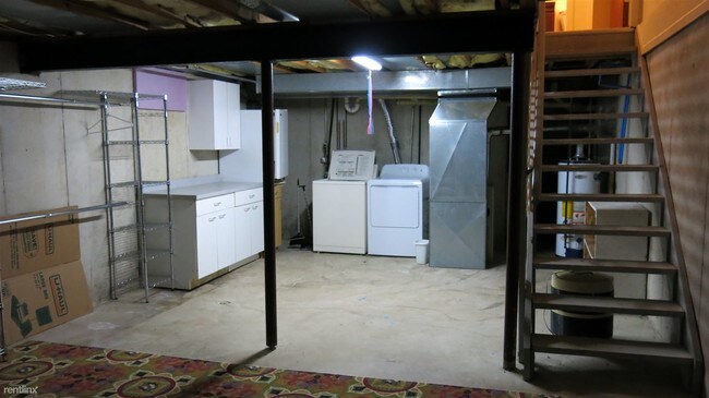 Building Photo - 2 br, 1.5 bath Duplex - 413 North St  Unit