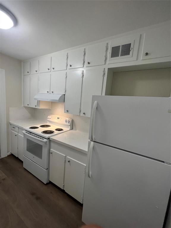 Building Photo - 500 Willow Dr