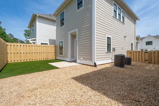 Building Photo - Smart Home with Amazing Community Amenities