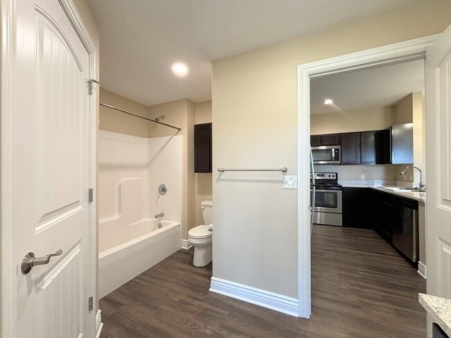 Building Photo - 1409 Genesis Dr