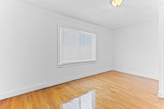 Building Photo - 15379 Monte Vista St