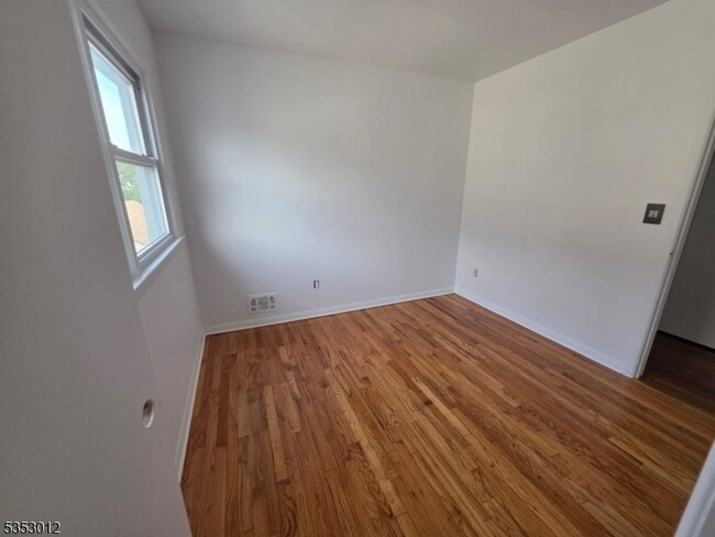 Building Photo - 212 Mellon Pl