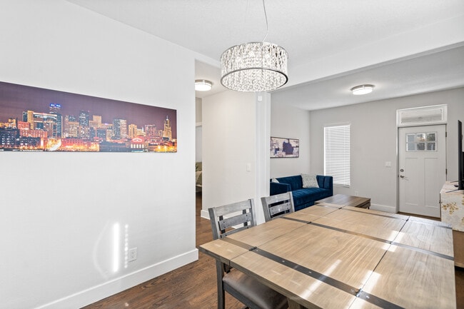 Building Photo - 4411 Logan St