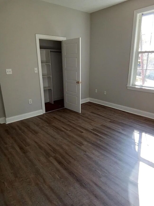 Building Photo - JP - Pierce