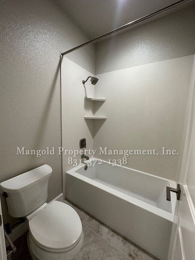 Building Photo - Newly Constructed 3-Bed 2.5-Bath Home in I...