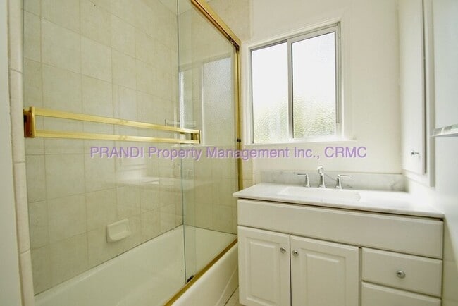 Building Photo - 3 Robertson Terrace