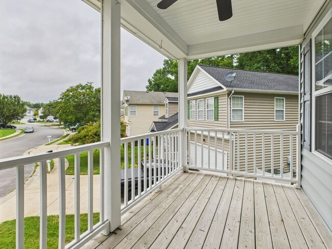 Building Photo - Stunning 4-Bedroom, 2.5-Bathroom Home in t...