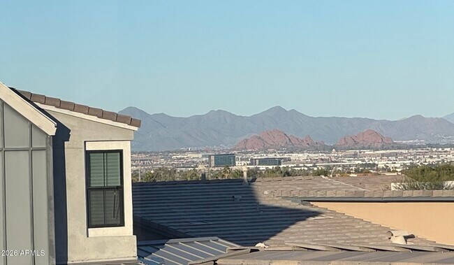 Building Photo - 821 E Monte Wy