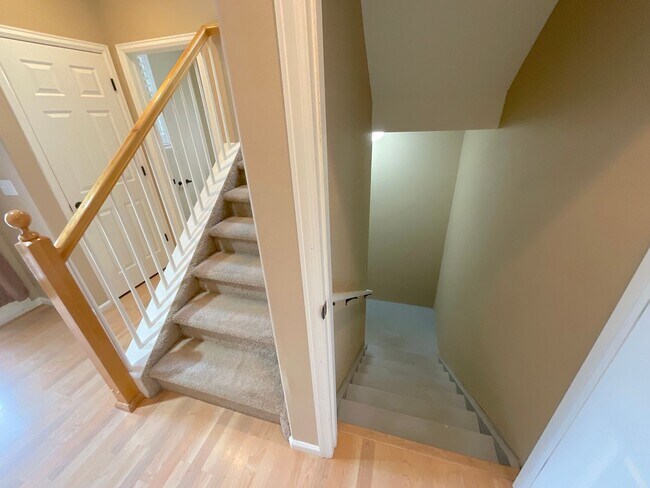 Building Photo - 6652 Maple Stone Ln