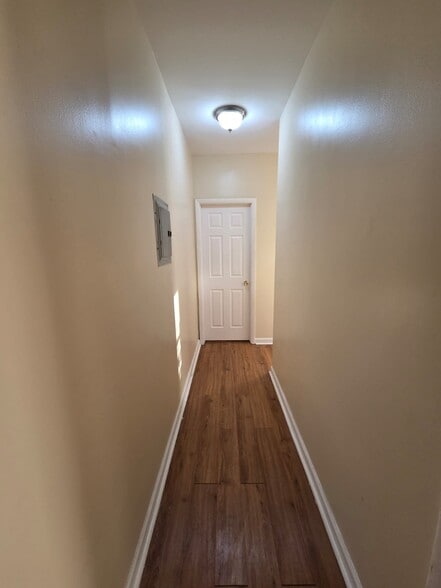 Building Photo - 3815 Belle Ave