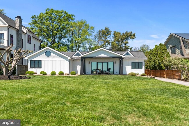 Primary Photo - 113 Bay Dr