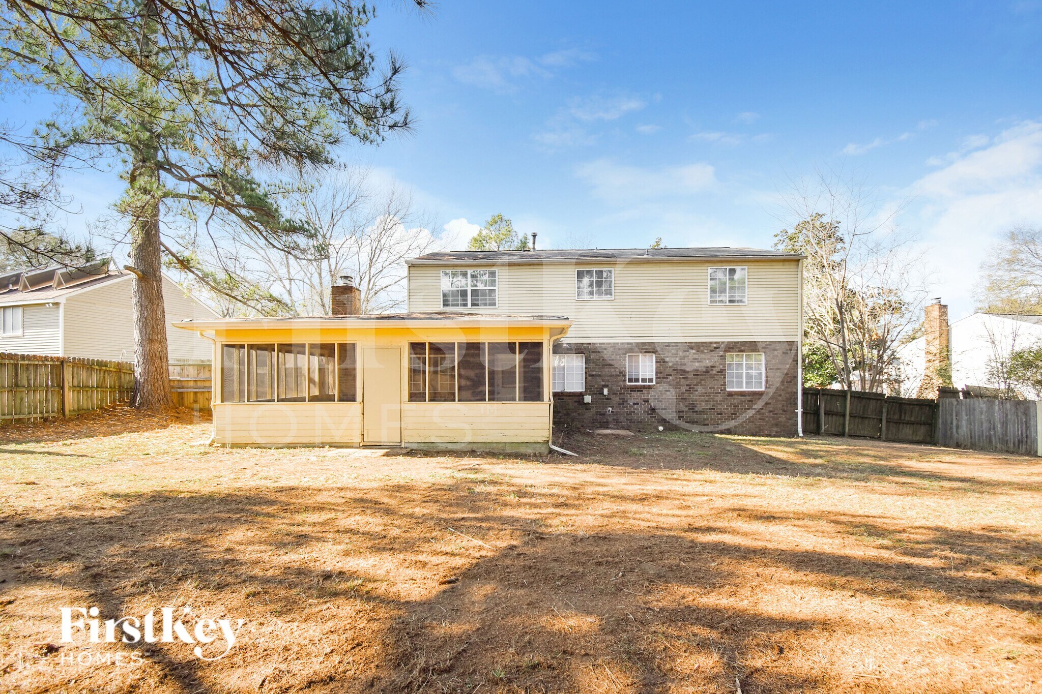 Building Photo - 2818 Ravenwood Dr