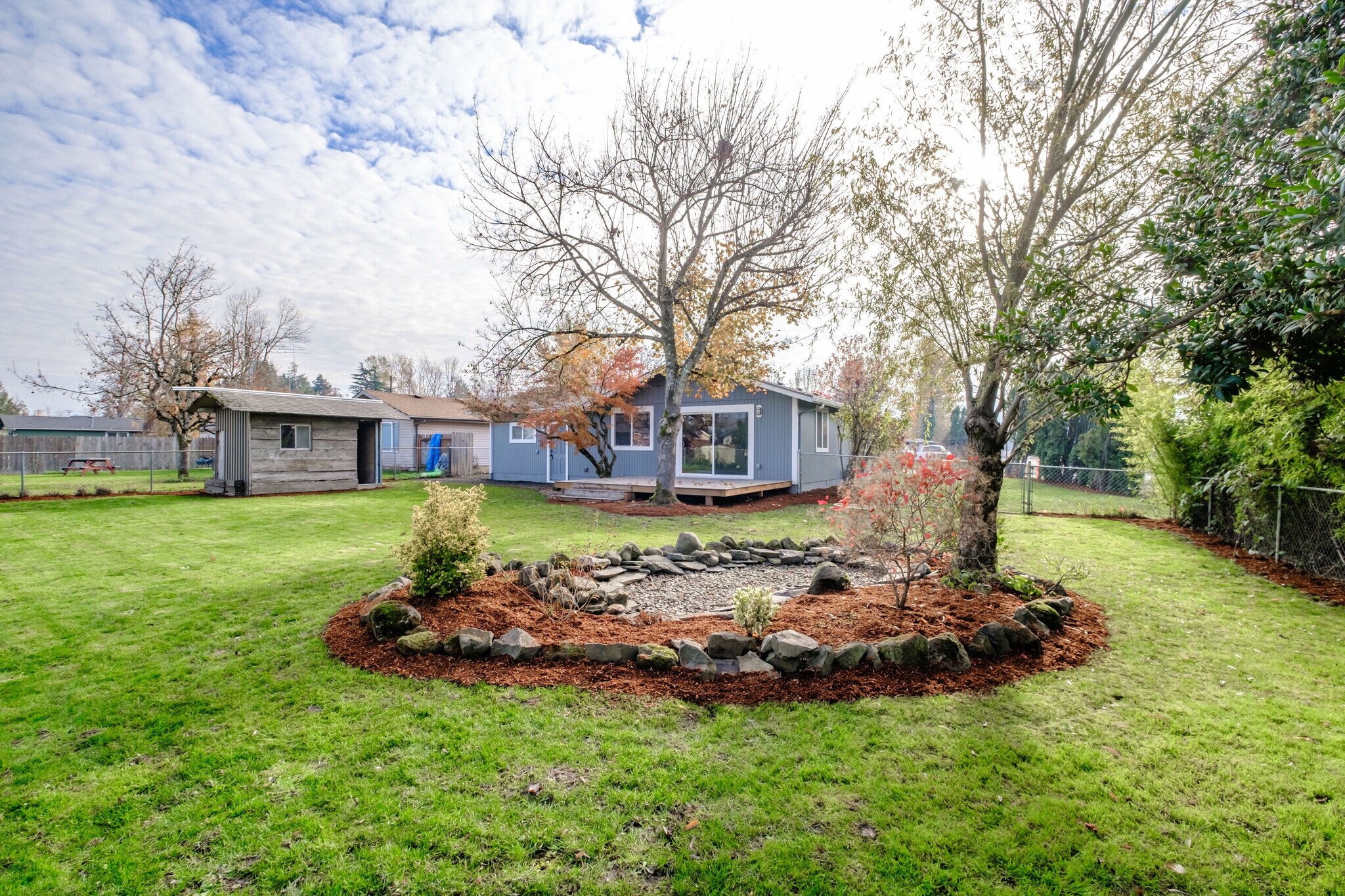 Building Photo - 401 Whittier St