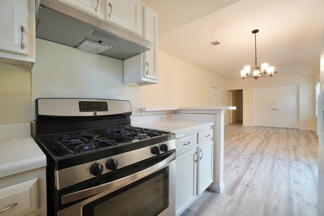 Building Photo - 13102 Staton Dr
