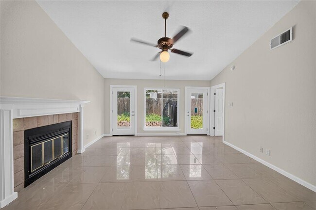 Building Photo - 339 Fantail Loop
