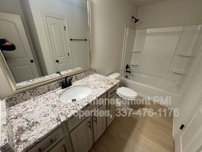 Building Photo - 101 Foster Grove Drive