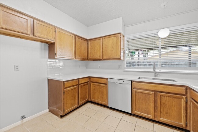 Building Photo - 8118 Vista Del Sol Dr