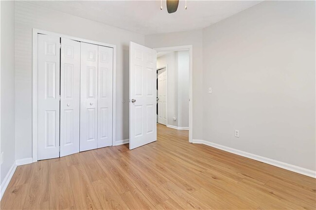 Building Photo - 973 Ashwood Green Ct