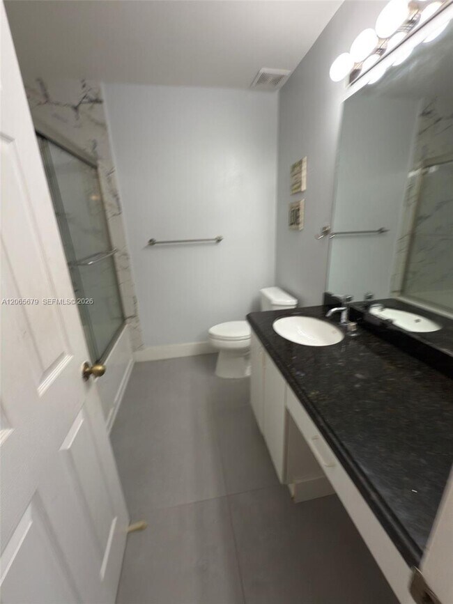 Building Photo - 1105 SW 44th Way