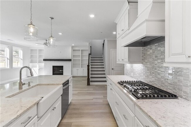 Building Photo - 536 Cresentry Brook