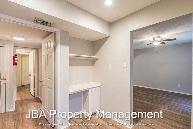 Building Photo - 1770 Belshire Ct