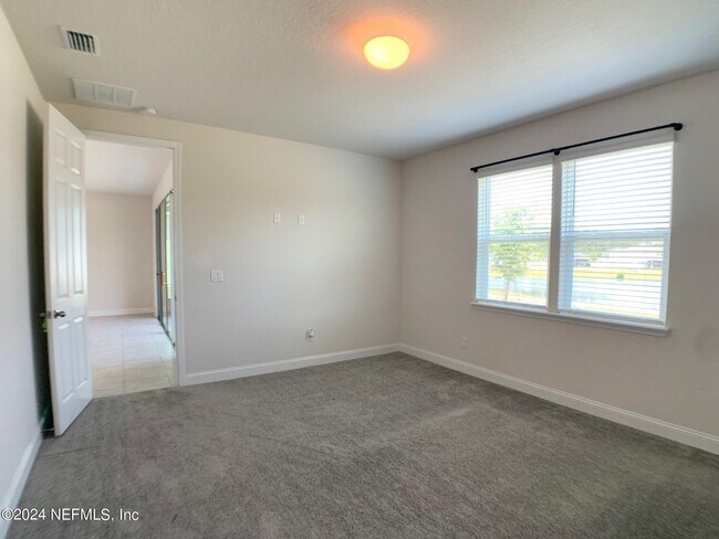 Building Photo - 1499 Tropical Pine Cove