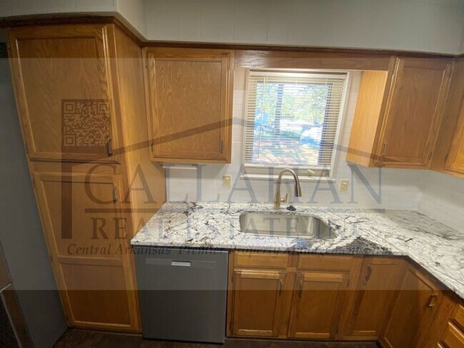 Building Photo - Sherwood 3 Bedroom Home