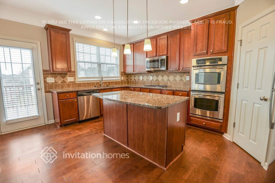 Building Photo - 3110 Dawson Ln SW