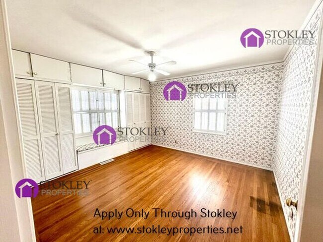 Building Photo - 2234 Oakvale Rd