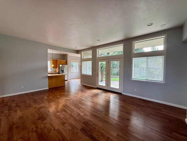 Building Photo - $500.00 OFF Move In Costs Special!