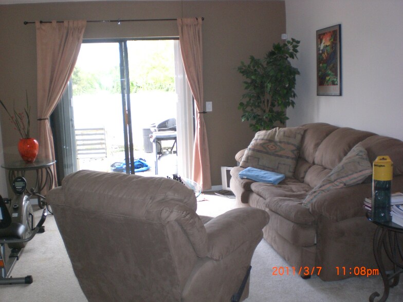 Building Photo - 1140 Luminary Cir