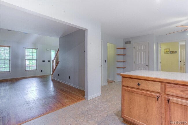 Building Photo - 3930 Dunning Rd