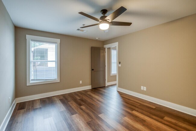 Building Photo - 224 Alcovy St