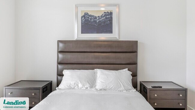 Building Photo - 650 E Sycamore St