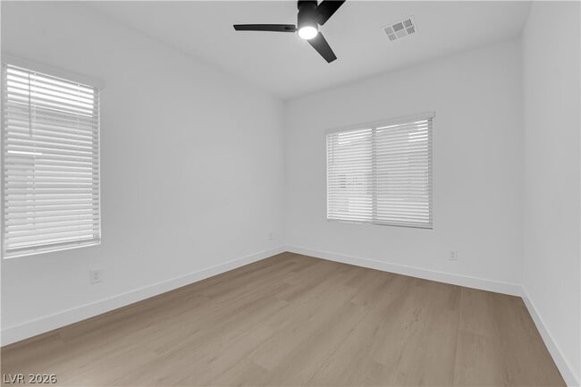 Building Photo - 600 N Carriage Hill Dr