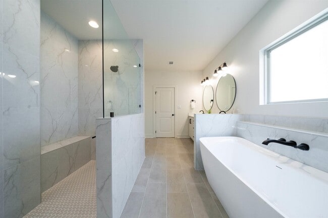 Building Photo - 15112 Matterhorn Lp