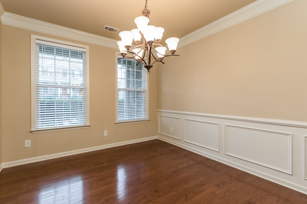 Building Photo - 3925 Village Estates Ct
