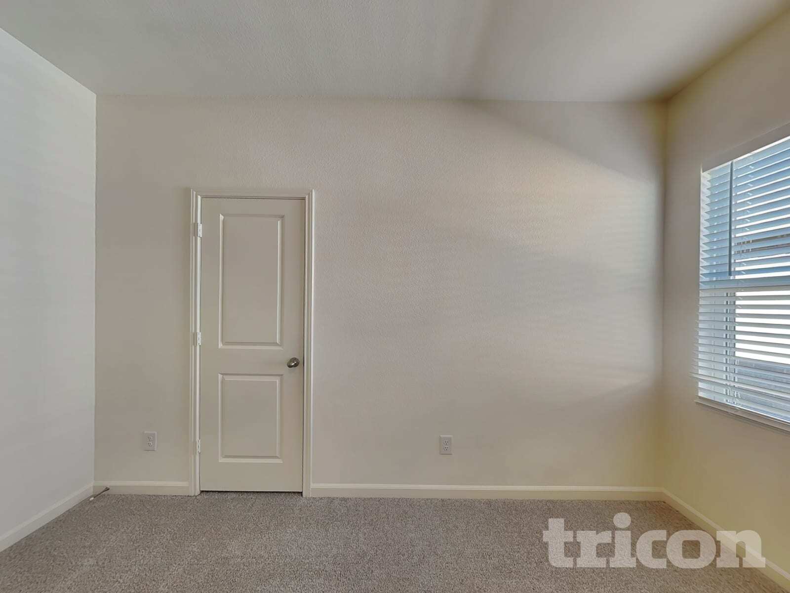 Building Photo - 12645 Big Rnch Rd