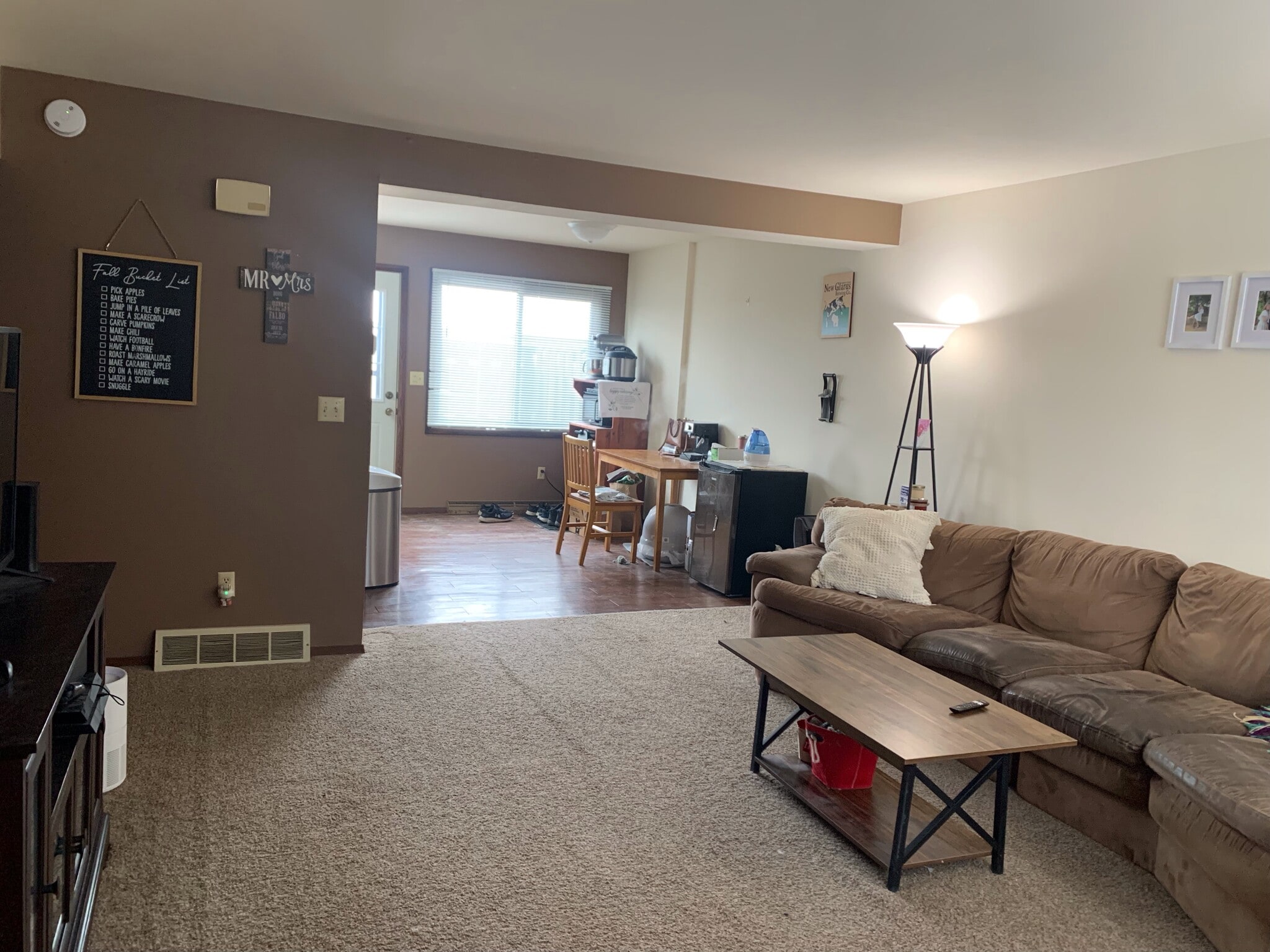 Building Photo - 912 W MacArthur Ave