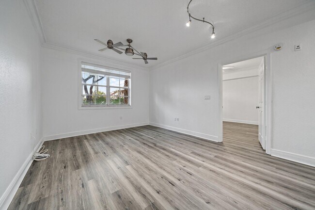 Building Photo - 1803 N Flagler Dr