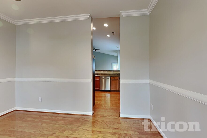 Building Photo - 4 Cliffview Ct