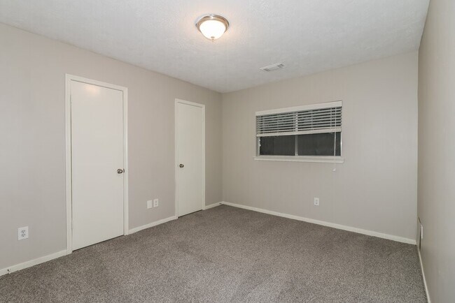 Building Photo - 22527 Guston Hall Ln