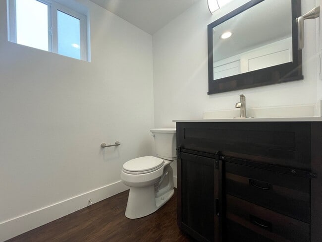 Building Photo - Now renting Brand new 1 bedroom 1.5 bathroom Executive Townhome