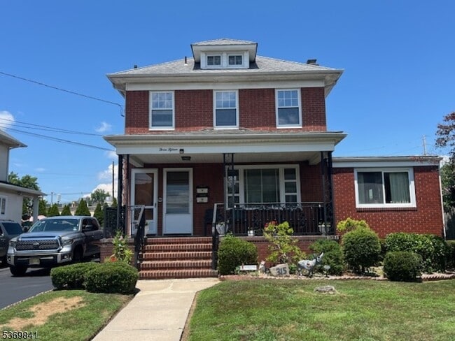 Primary Photo - 315 Longwood Ave