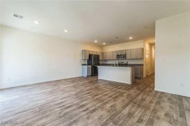 Building Photo - 4242 Lunar Cyn Ave