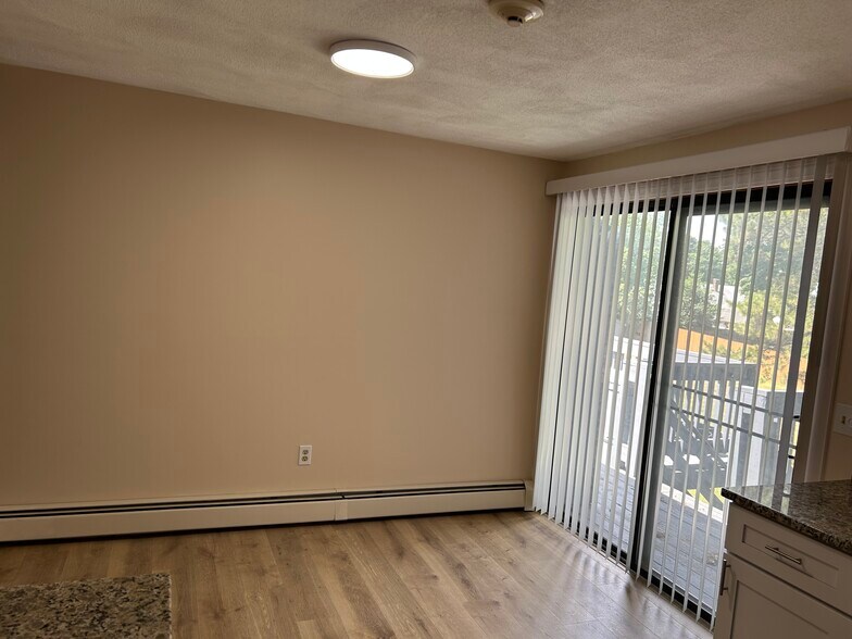 Building Photo - 287 Mayfield Ave
