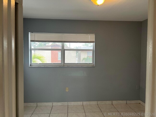 Building Photo - 20 SW 108th Ave