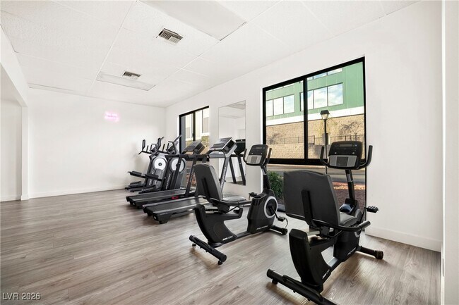 Building Photo - 3930 University Center Dr