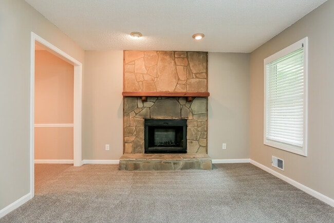 Building Photo - 7030 Steel Wood Dr NW